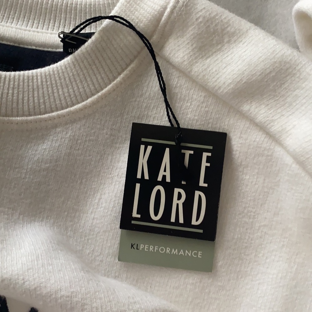 White sweatshirt - Picture 4 of 4